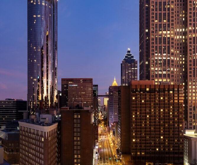 סוויטה דלוקס, The Candler Hotel Atlanta, Curio Collection By Hilton