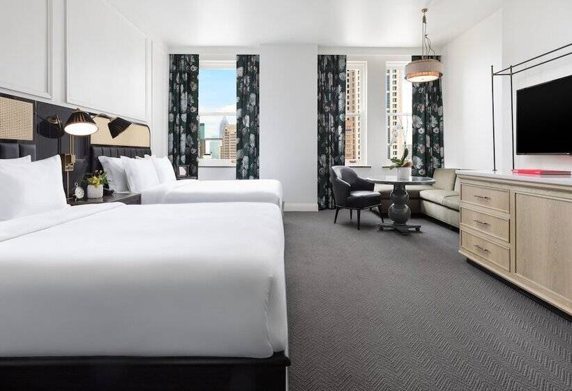 חדר דלוקס מותאם לאנשים עם מוגבלויות, The Candler Hotel Atlanta, Curio Collection By Hilton