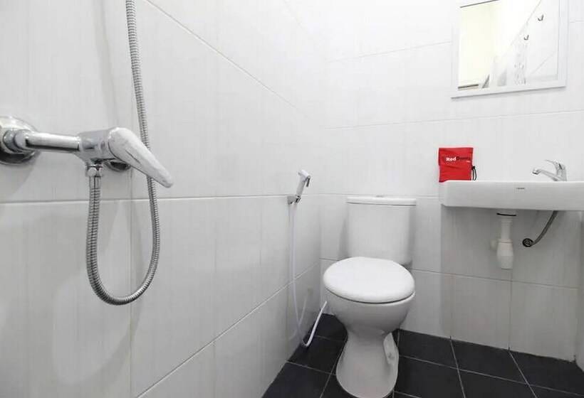 Номер Стандарт, Reddoorz Near Malioboro Mall