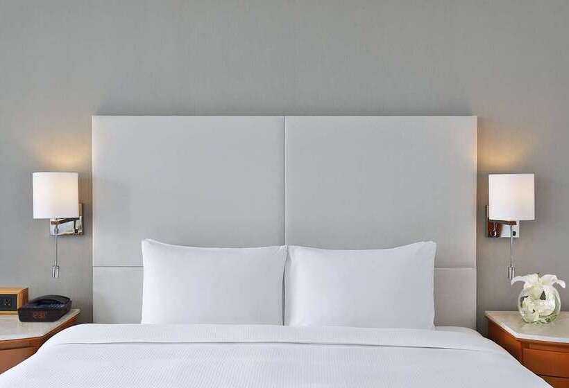 スタンダードルーム, The Candler Hotel Atlanta, Curio Collection By Hilton
