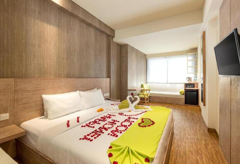 جناح جونيور, Boss Legian Hotel Powered By Archipelago