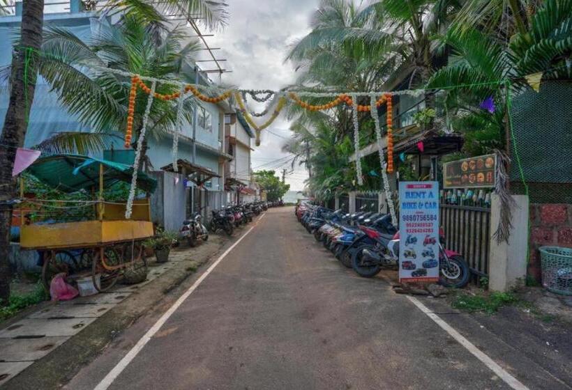 Студио Стандарт с Балконом, Calangute Sea Steps