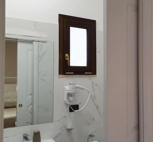 اتاق راحتی سه تخته, Guest House Piazza Carmine