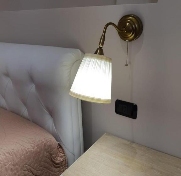 اتاق استاندارد چهار تخته, Guest House Piazza Carmine
