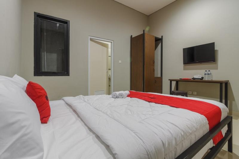 Номер Стандарт, Reddoorz Near Puri Indah Mall