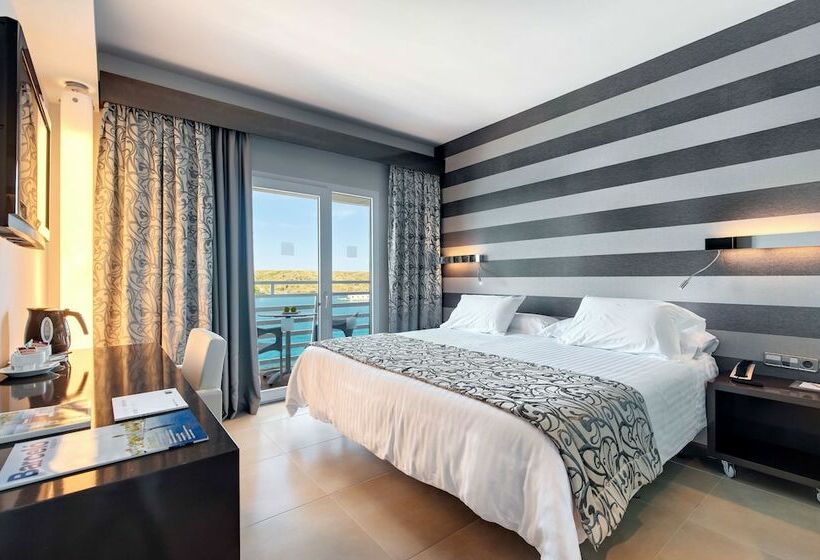 Номер Superior Вид на Море, Barceló Hamilton Menorca Adults Only