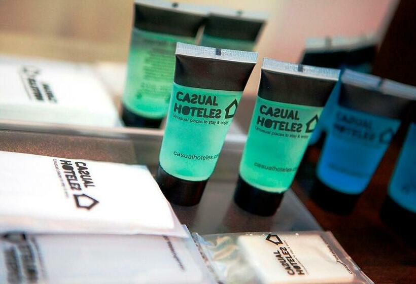اتاق استاندارد چهار تخته, Casual Del Cine Valencia