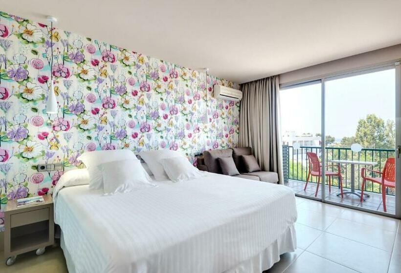 Семейный Номер, Occidental Ibiza