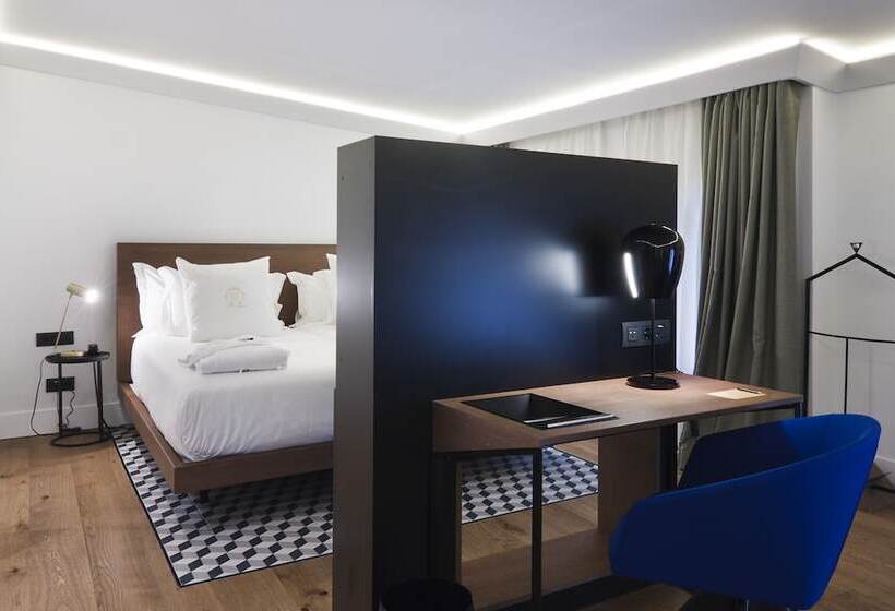 سوییت جونیور, One Shot Palacio Reina Victoria 04