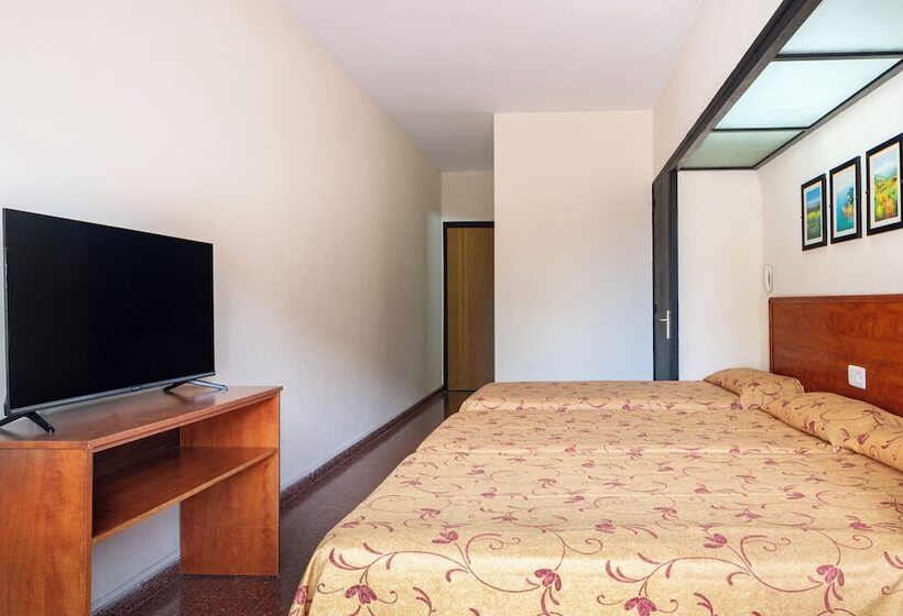 Habitación Triple Superior, htop Palm Beach & Spa