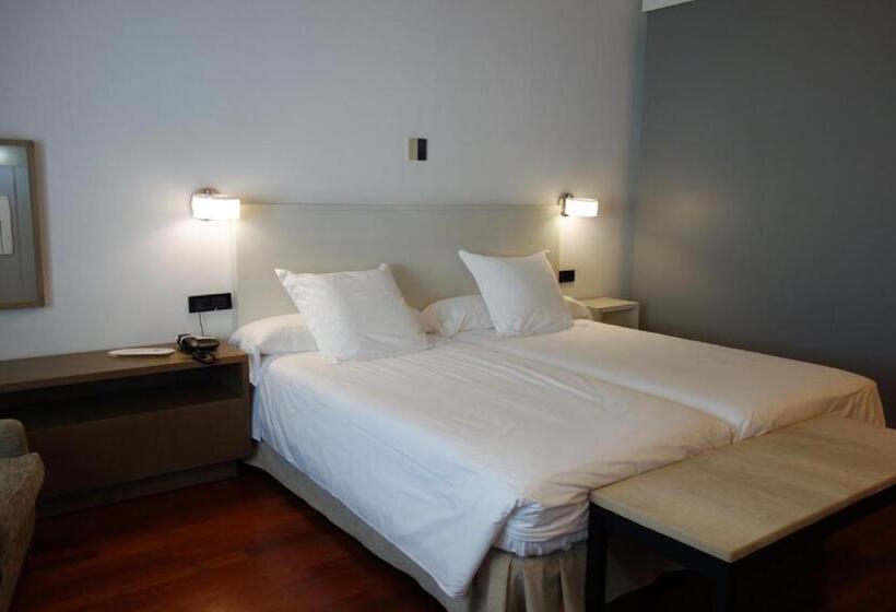 Quarto standard, Parador De Antequera