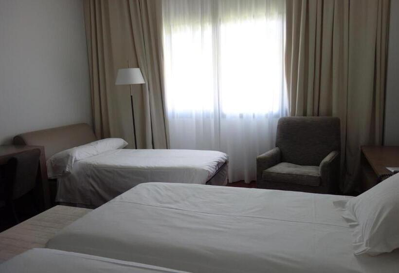 Quarto standard, Parador De Antequera