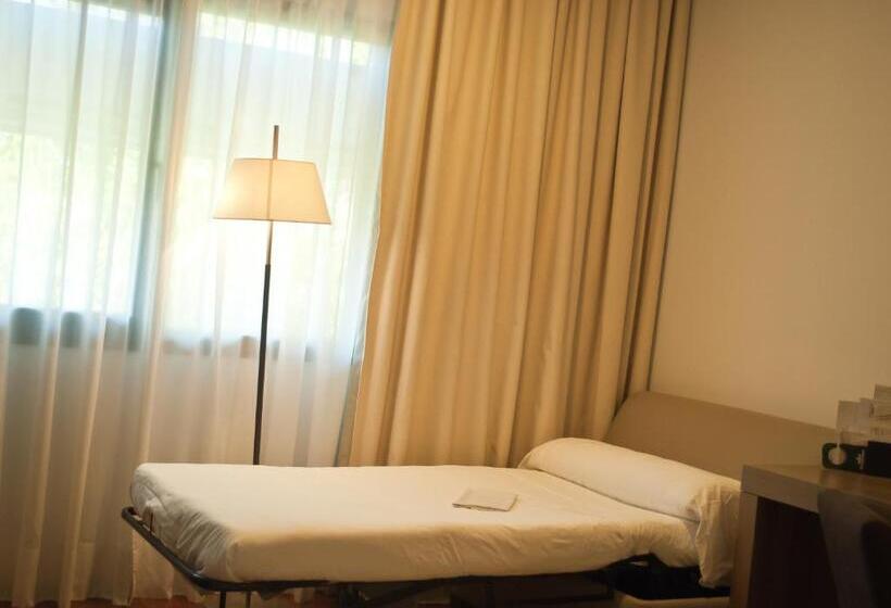 Quarto standard, Parador De Antequera