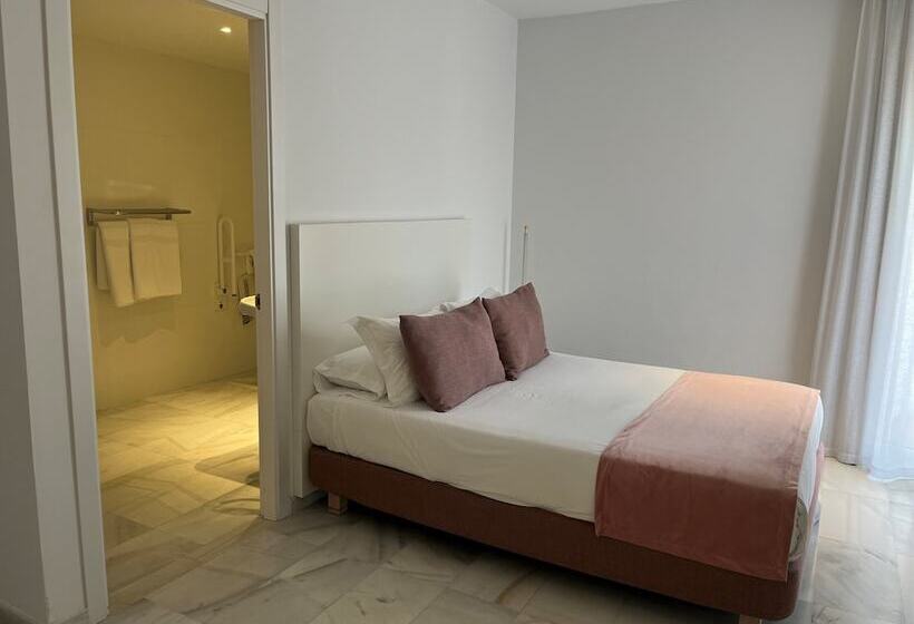 Basic-huone Parveke, Aromar