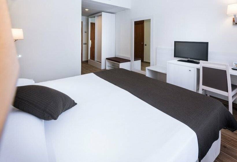 חדר סטנדרט עם מרפסת, Ght Costa Brava & Spa