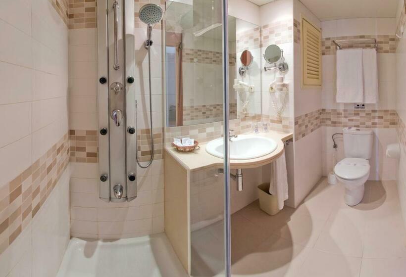 Номер Стандарт Вид на Бассейн, Ght Costa Brava & Spa