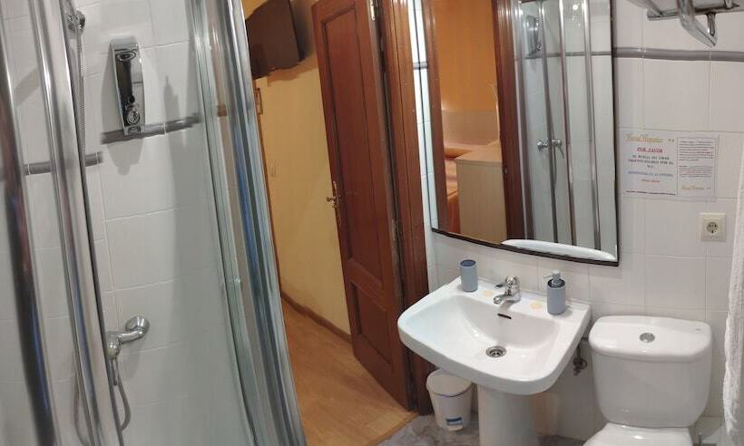 اتاق استاندارد, Hostal Hispanico I