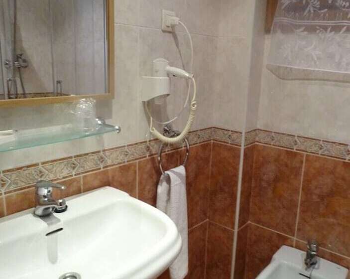标准单人间, Arenal Suites Bilbao