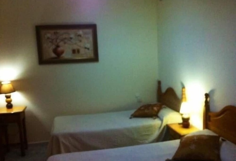 Habitación Estándar, Hostal Neptuno