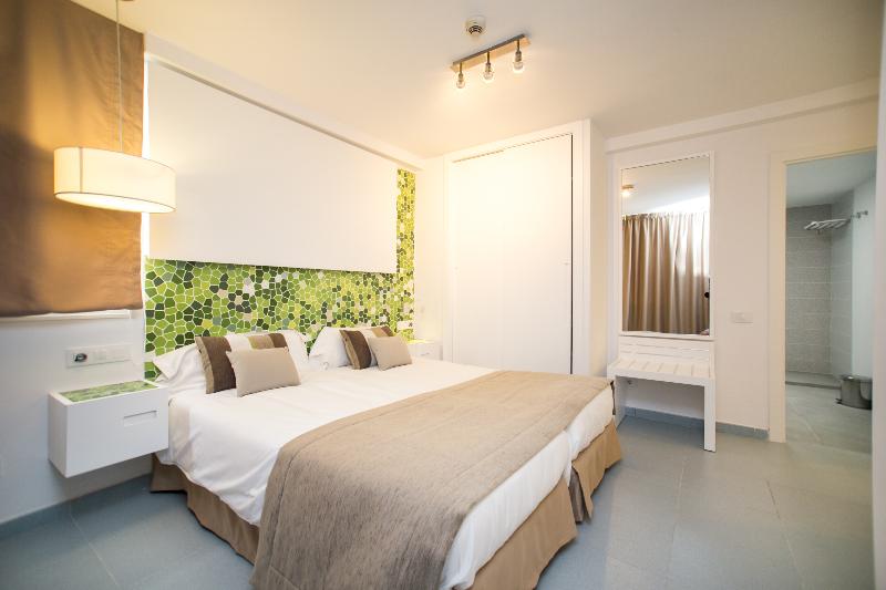Полулюкс, Livvo Anamar Suites