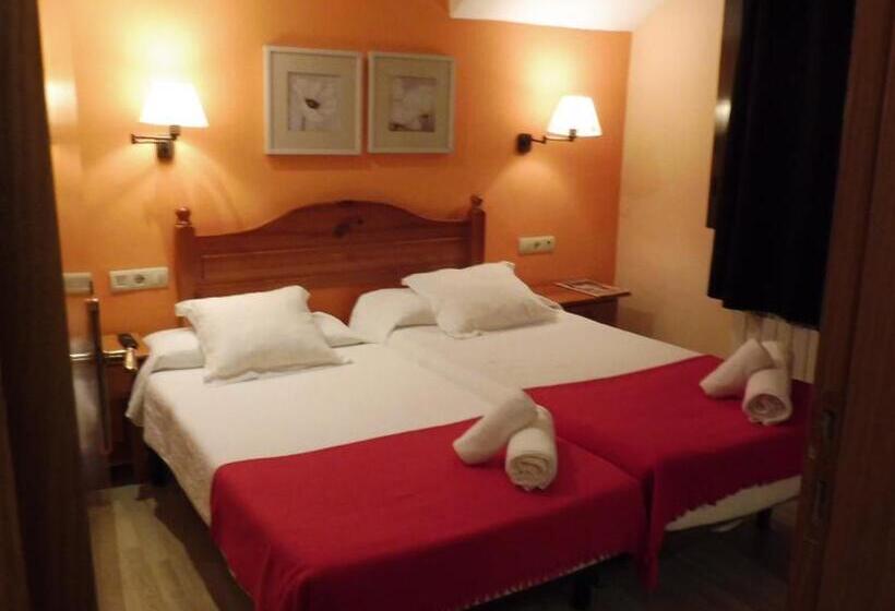Номер Стандарт, Hostal Cal Batista