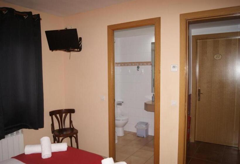 Номер Стандарт, Hostal Cal Batista