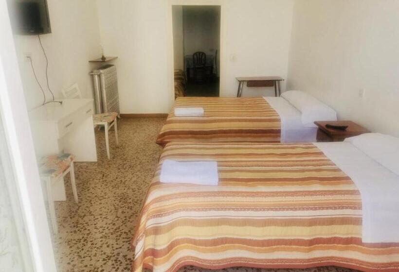 اتاق کلاسیک خانوادگی, Hostal Ruano