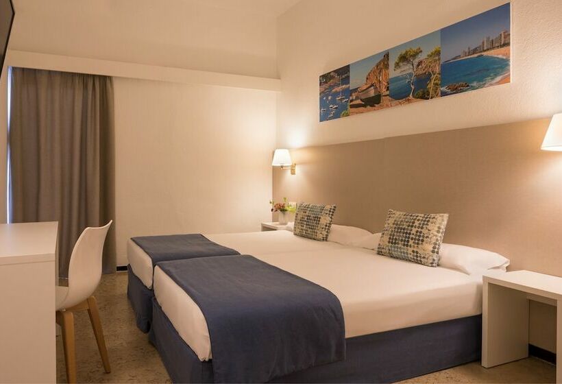 חדר סטנדרט לשלושה, htop Caleta Palace