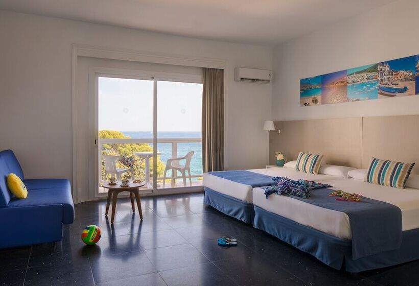 اتاق استاندارد چهار تخته با چشم‌انداز دریا, htop Caleta Palace