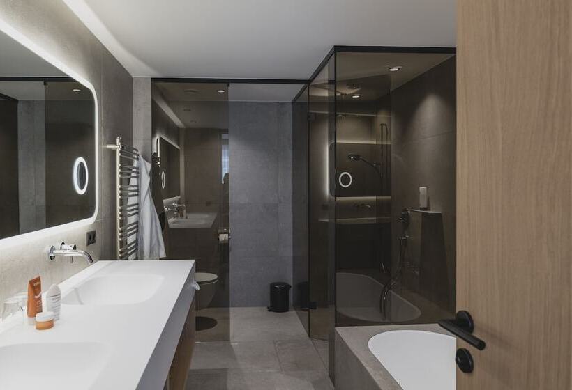 Люкс, Neuhaus Zillertal Resort