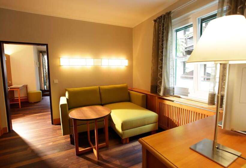 Номер Deluxe с Балконом, Romantik Hotel Im Weissen Rössl Am Wolfgangsee