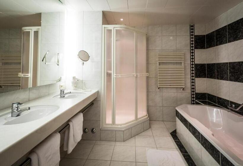 اتاق استاندارد با بالکن, Posthotel Rössle