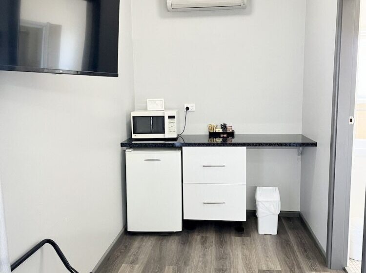 Номер Deluxe, Gilgandra Motel