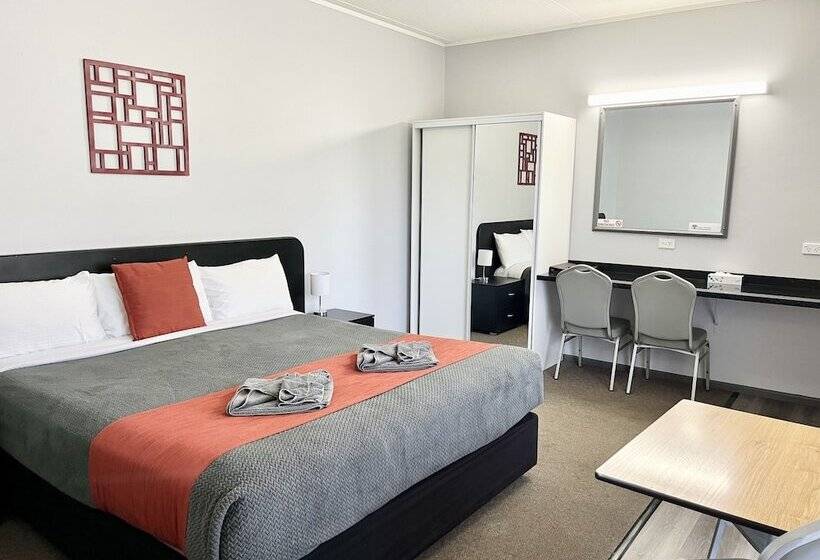 Номер Deluxe, Gilgandra Motel