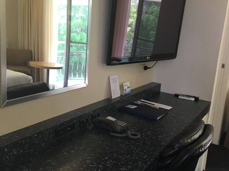Номер Стандарт Вид на Бассейн, Waterview Gosford Motor Inn