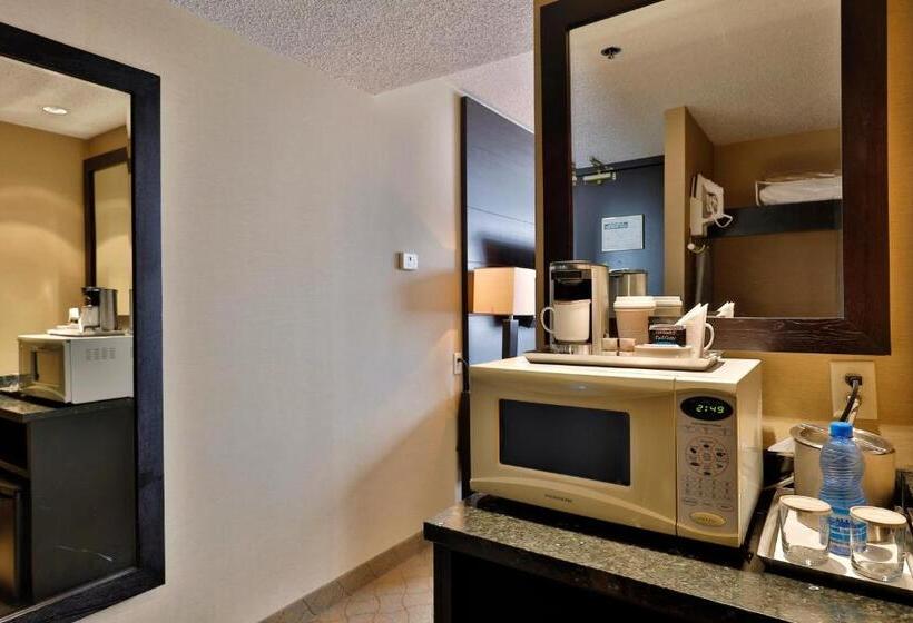 スタンダードルーム, Edmonton Hotel And Convention Centre