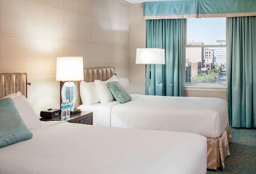 Номер Стандарт 2 Двуспальные Кровати, Delta Hotels By Marriott Bessborough