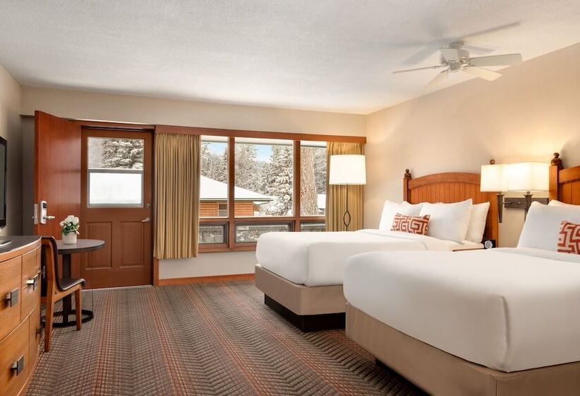 חדר דלוקס, Fairmont Jasper Park Lodge