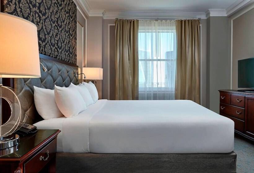 Люкс Повышенной Комфортности, The Hotel Saskatchewan, Autograph Collection