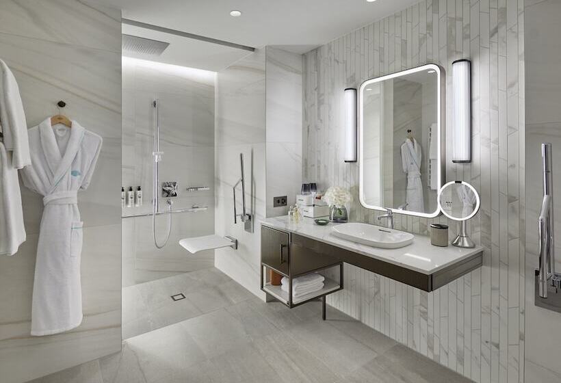 身障者適用ジュニアスイートルーム, Mandarin Oriental Palace, Luzern
