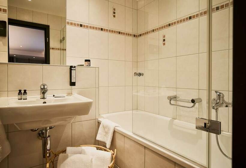 Standardrum, The Hey Hotel