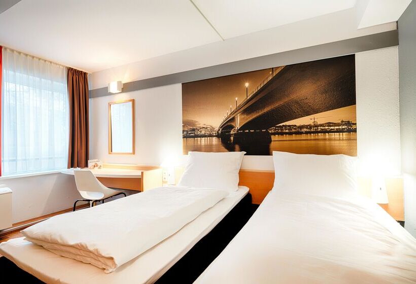 Номер Стандарт, B&b Hotel Bonn City