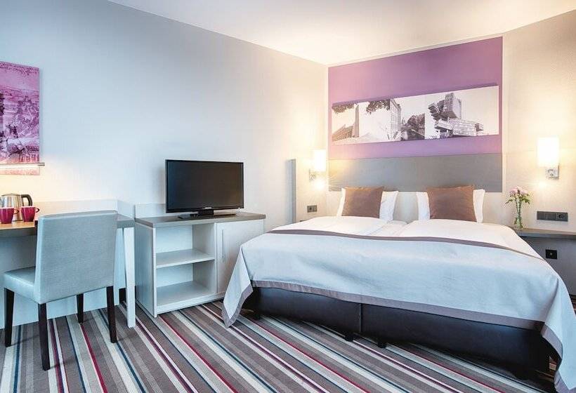 Номер Superior, Leonardo Hotel Hannover Airport