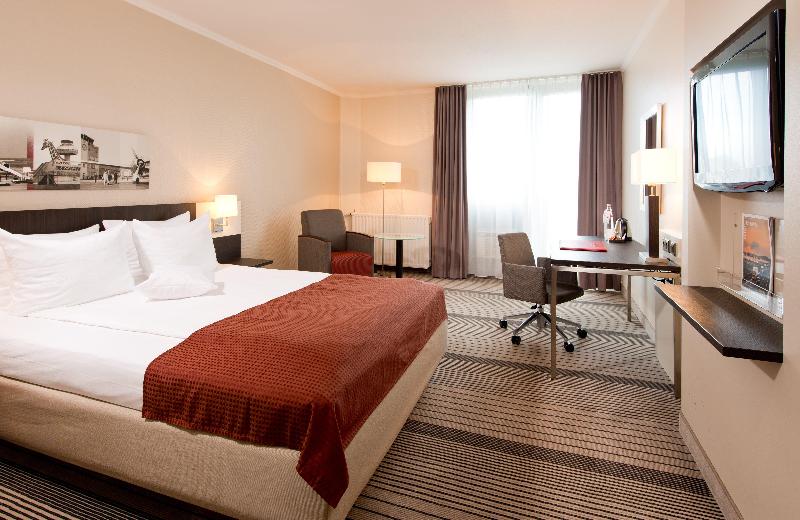 Номер Superior, Leonardo Hotel Hannover Airport