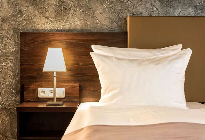 Pokój Deluxe, Wyndham Garden Kassel