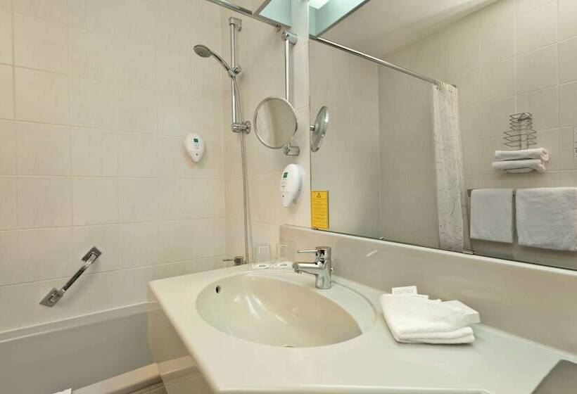 Семейный Номер, Wyndham Garden Kassel