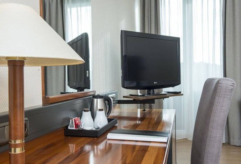 Семейный Номер, Wyndham Garden Kassel