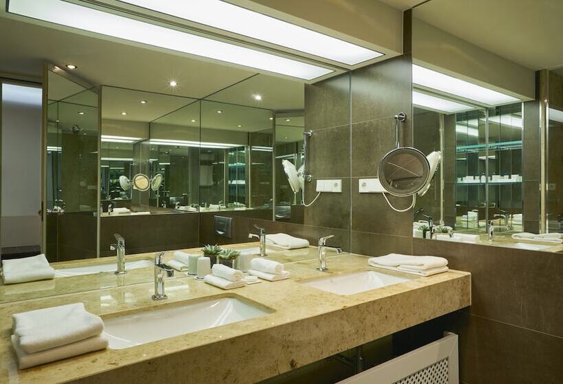 اتاق سوپریور, Hilton Frankfurt Gravenbruch