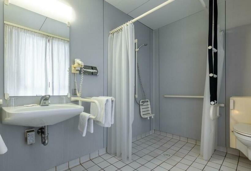 غرفة قياسية فردية, Baden Baden