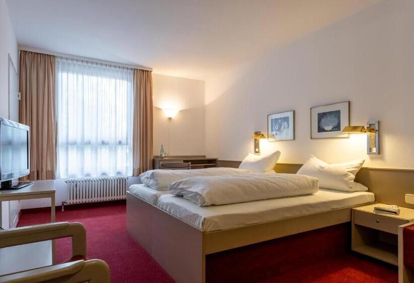 Номер Стандарт, Baden Baden